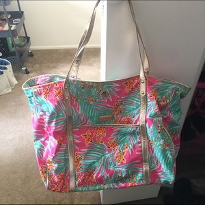Lilly Pulitzer large travel tote