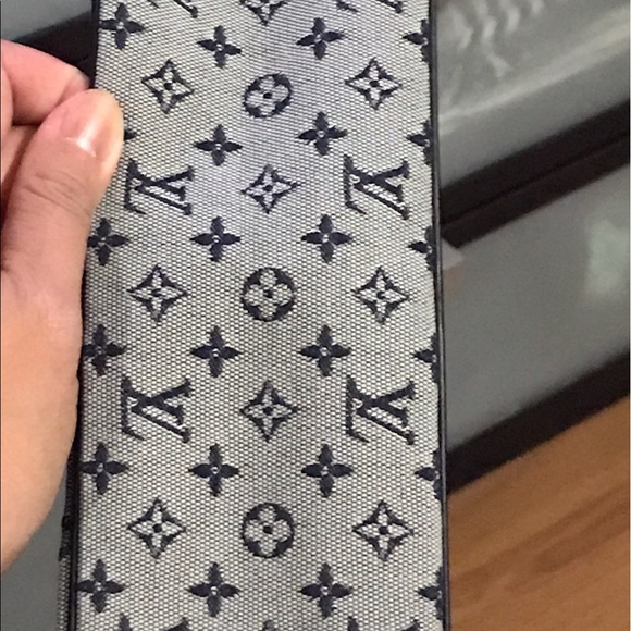 Louis Vuitton Monogram Canvas Mini Lucille - Picture 7 of 7