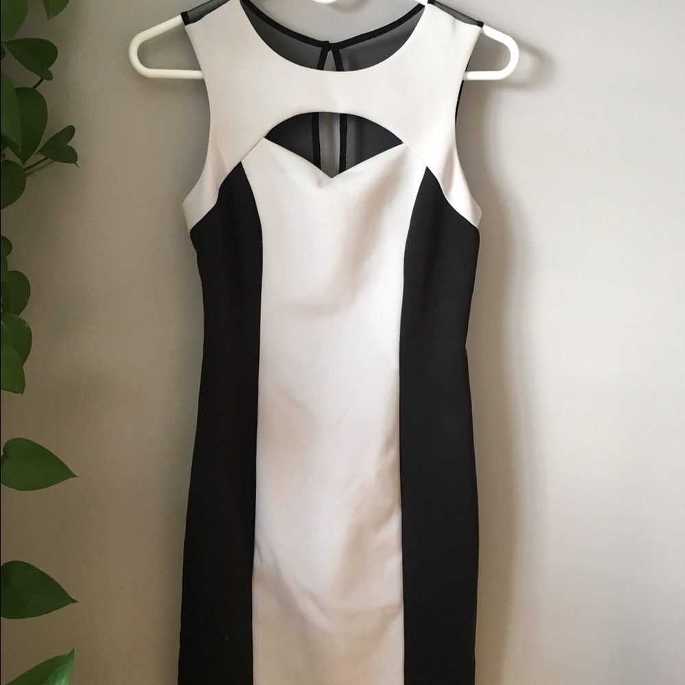 Guess black & white dress