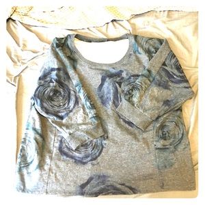 Gray scoopneck sweater with blue rose pattern