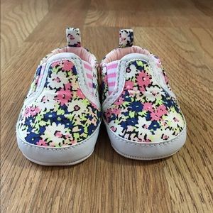 Floral baby shoes.