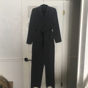 Women's dress suit