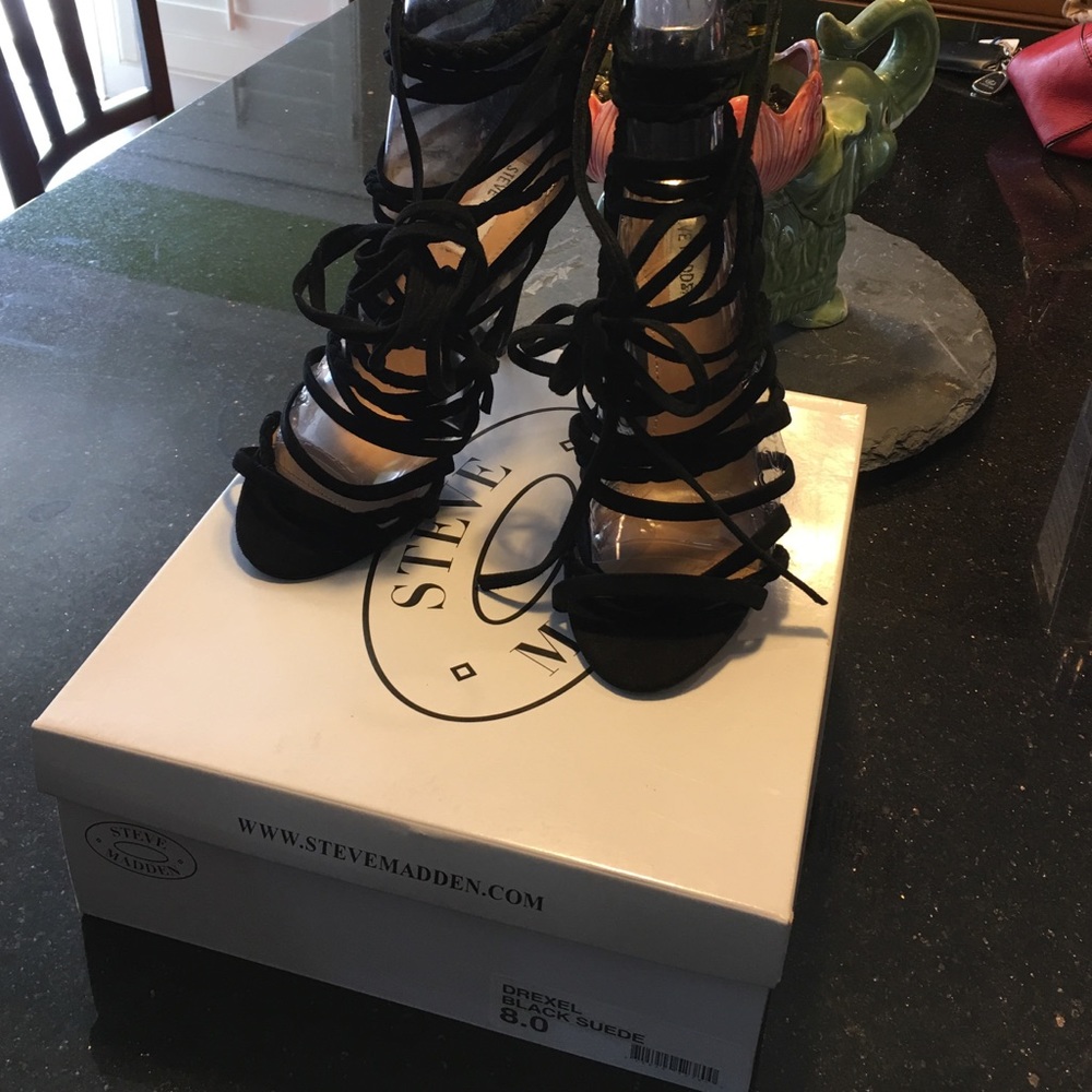 Steve Madden Drexel Black Suede Heels SIZE 8