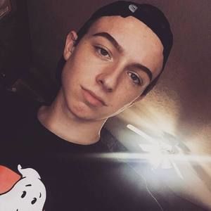 Meet your Posher, Cameron