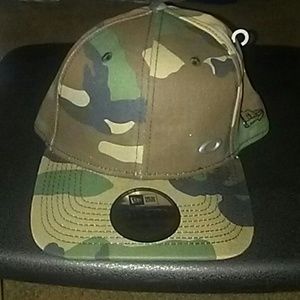 Oakley hat olive camo