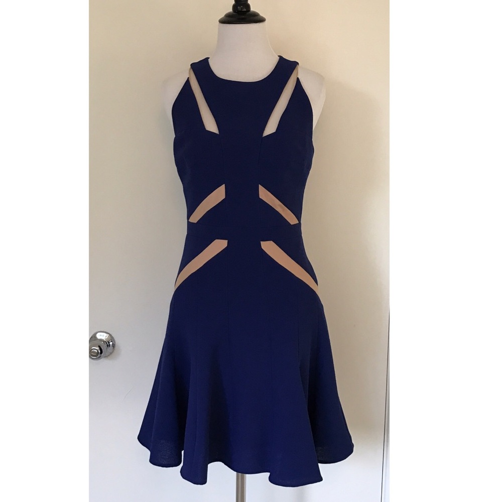 BCBG MAXAZRIA SOLIE DRESS. - Picture 2 of 4