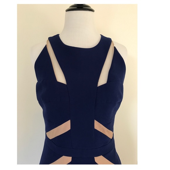 BCBG MAXAZRIA SOLIE DRESS. - Picture 3 of 4