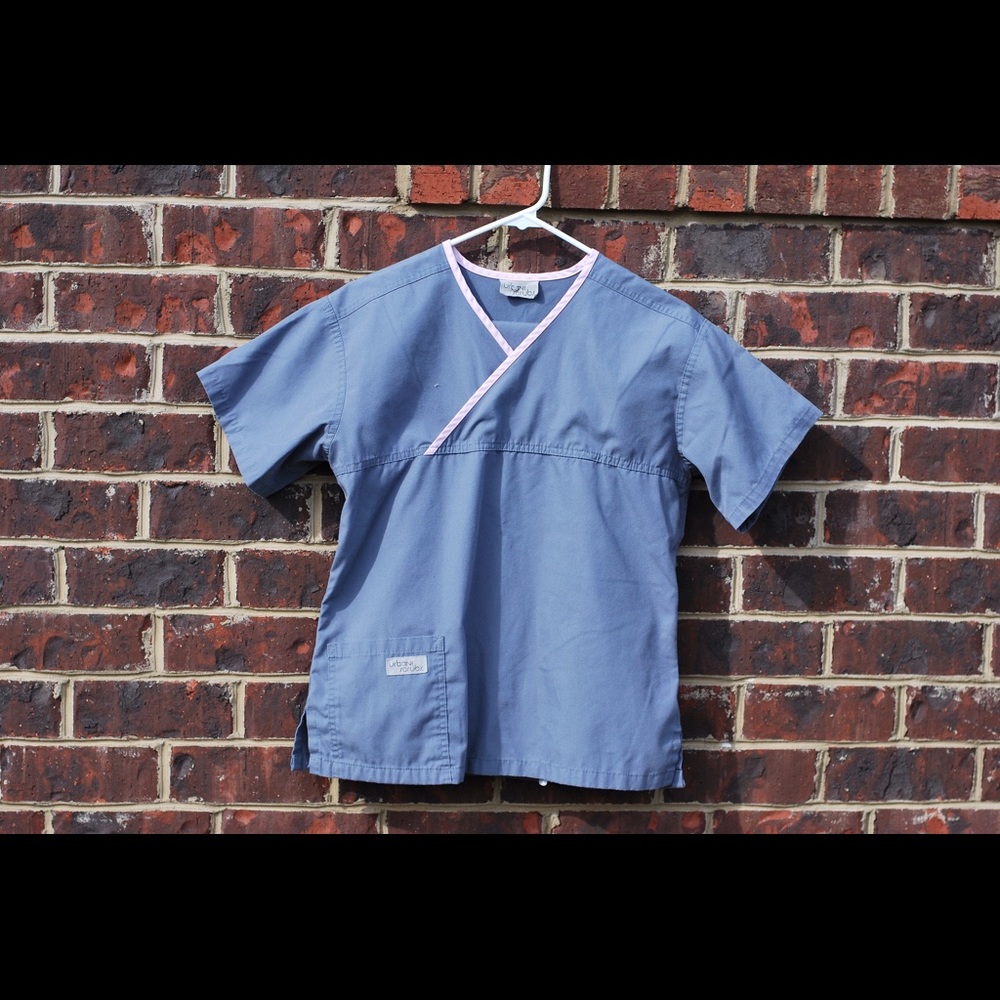 Small petite Urbane scrubs.  Charcoal