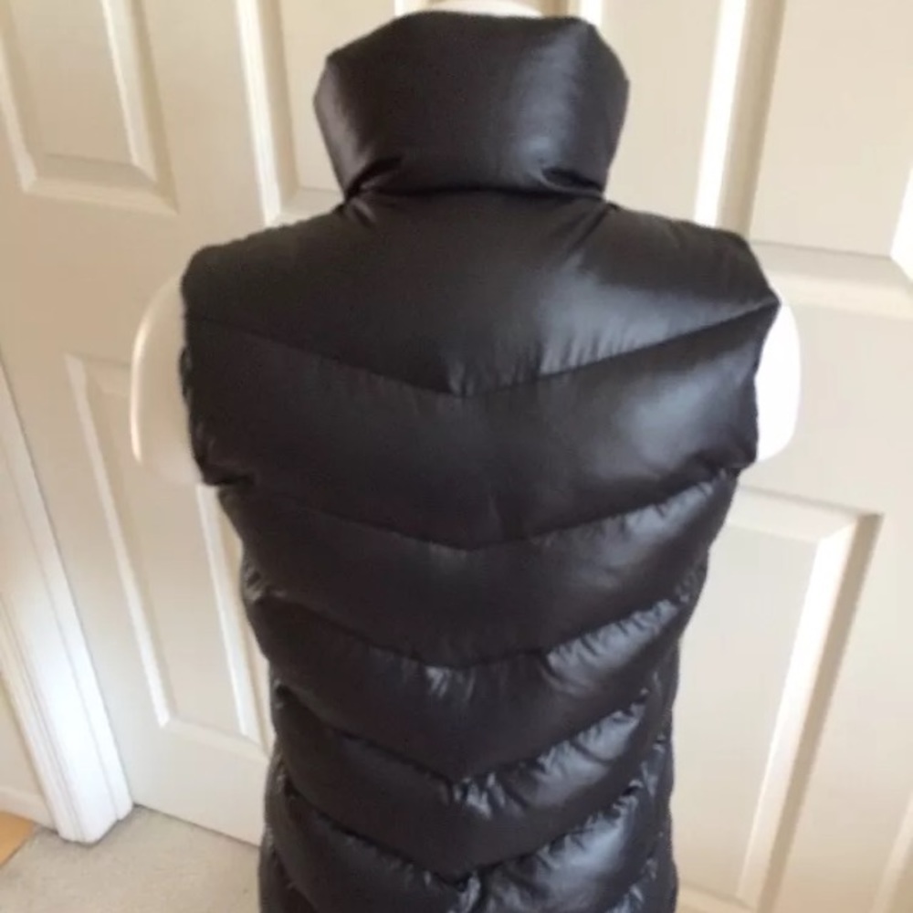 North Face Carmel Down Vest
700 Fill Goose Down - Picture 2 of 5