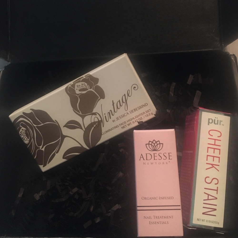 January boxycharm