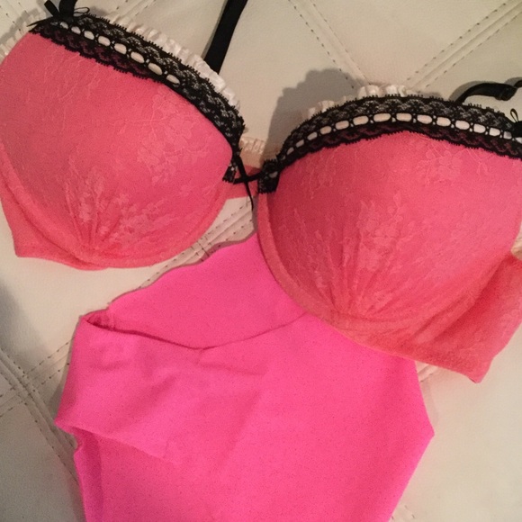 NWT Victoria's Secret Sexy Little Things - Picture 3 of 3