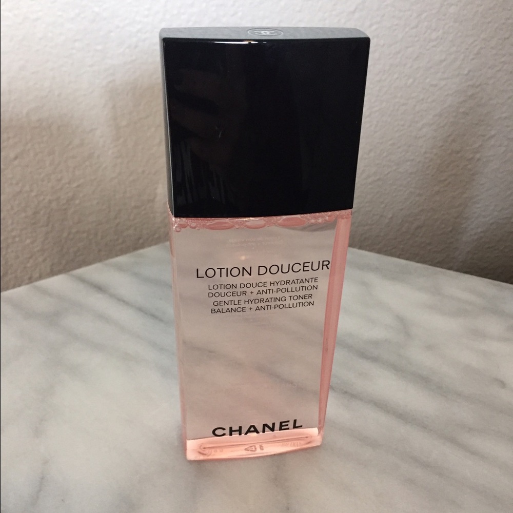 CHANEL Lotion Douceur