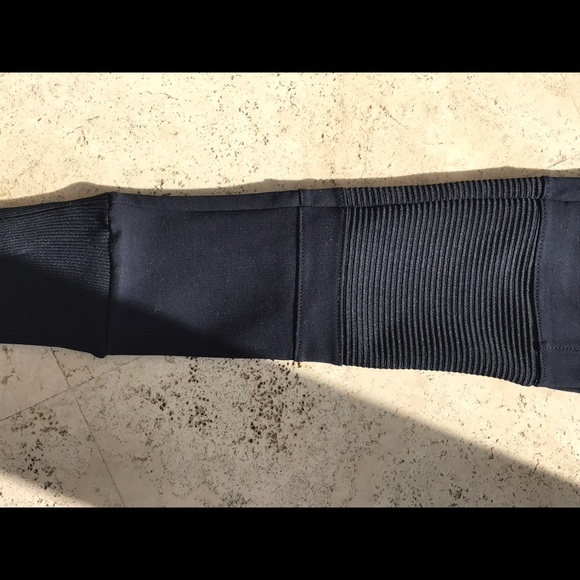 Moto slim pants NWT SOLD - Picture 4 of 7