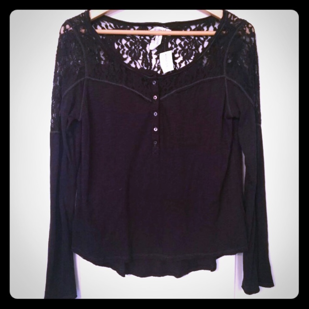 Aeropostale Black Lace Collar Top