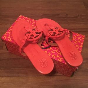 PINK TORY BURCH FLATS!