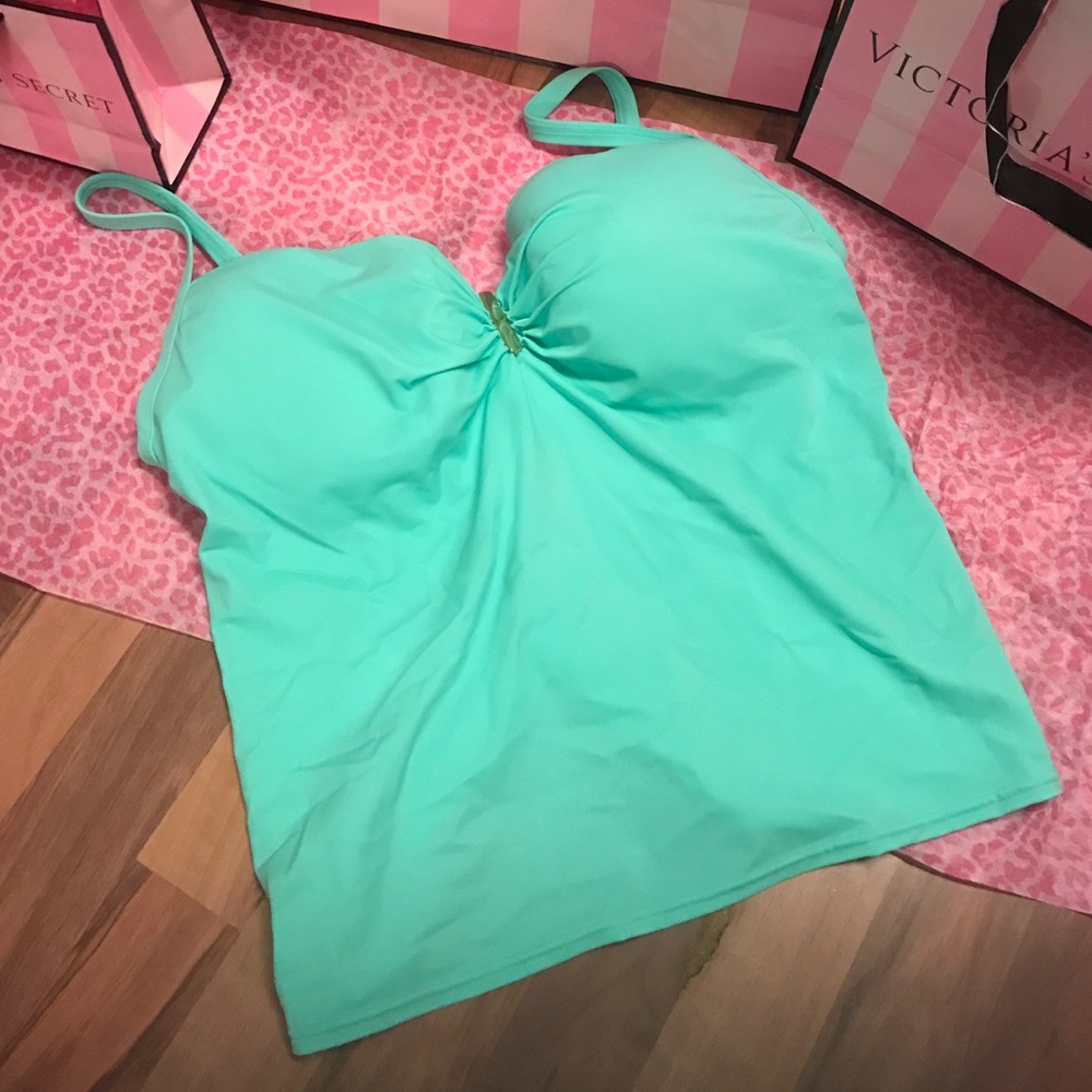 NWOT Victoria's Secret Tankini Top