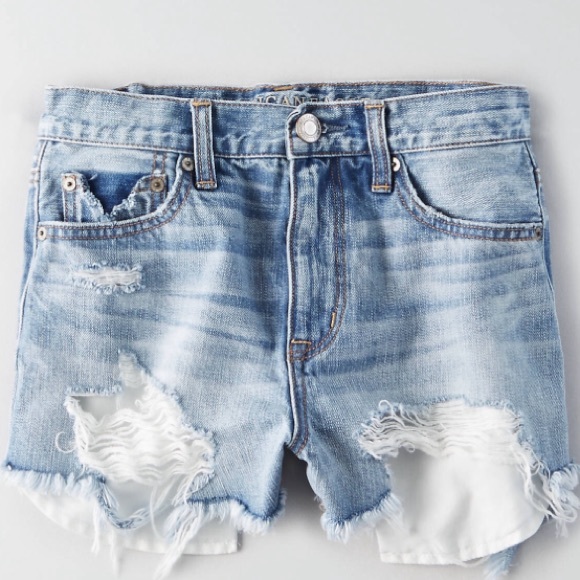 American Eagle Outfitters Pants - American eagle high waisted shorts