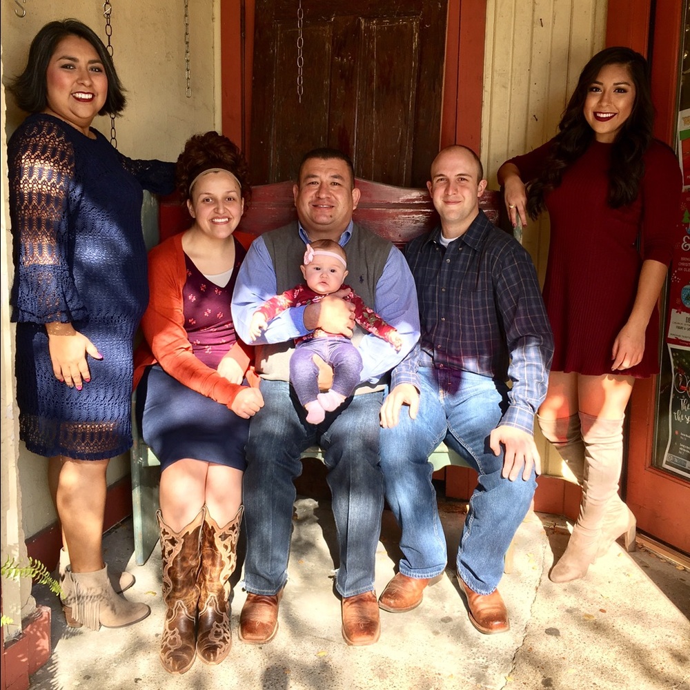 Meet your Posher, Estella