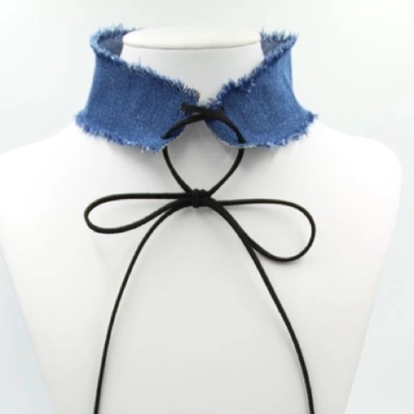 Lace Up choker - Picture 3 of 3