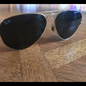 Ray ban aviator gold frame