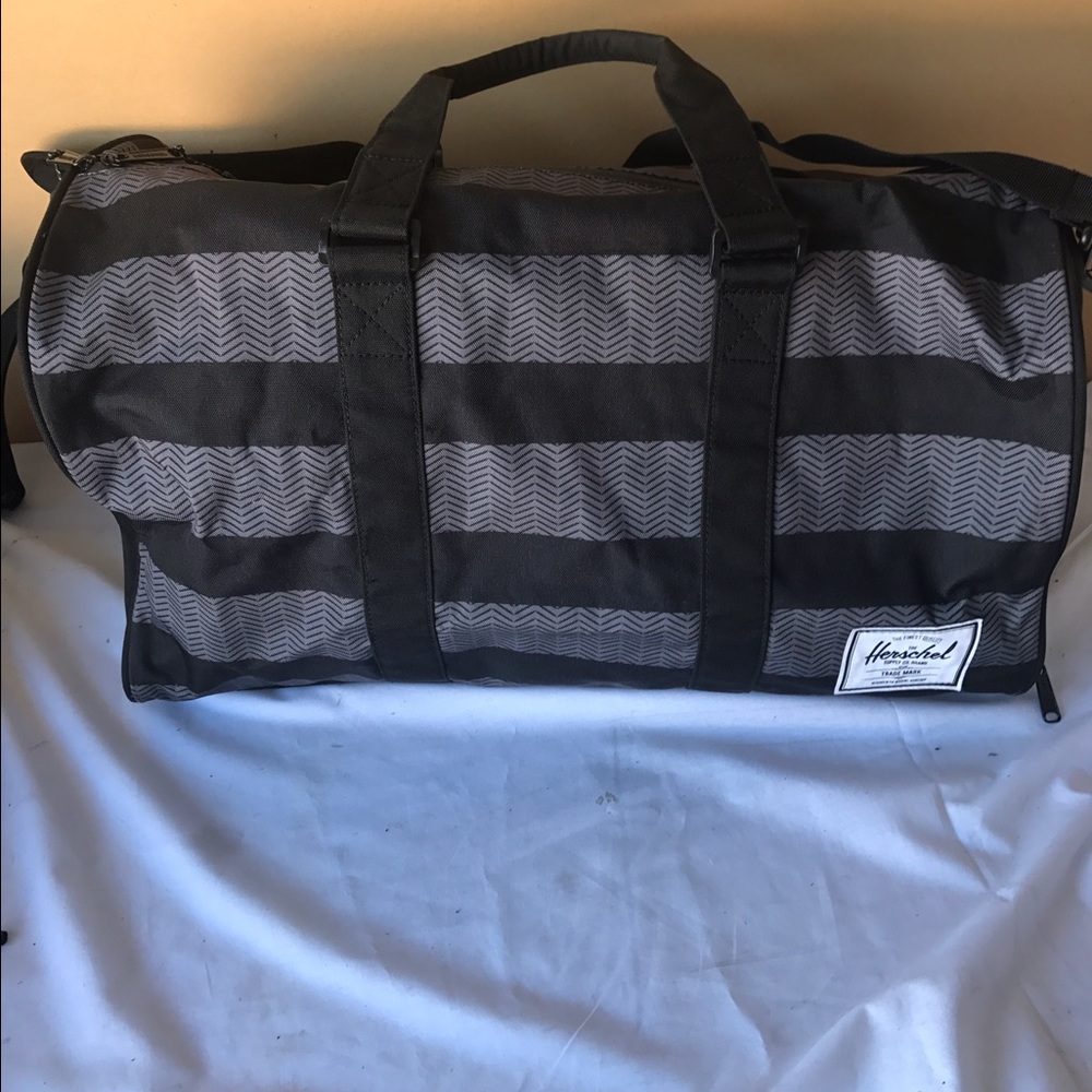 Herschel Duffle Bag (Novel)