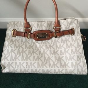 Michael Kors purse