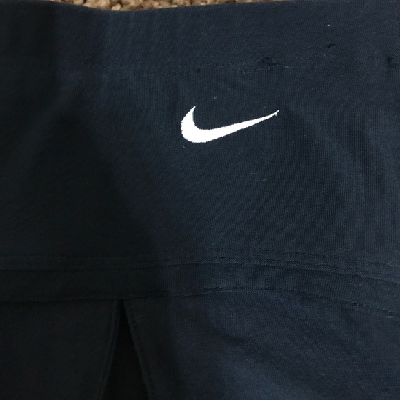 Nike pleated skort navy blue size Medium - Picture 2 of 4