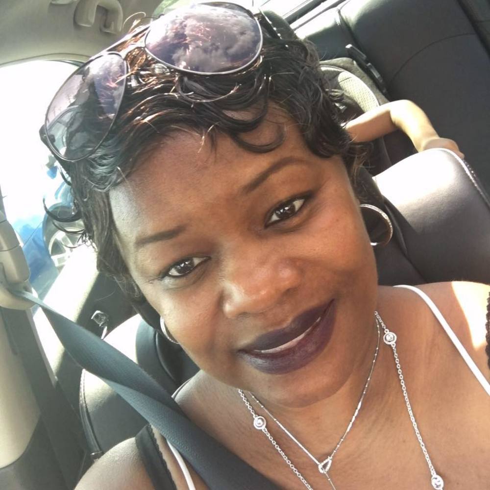 Meet your Posher, Vita