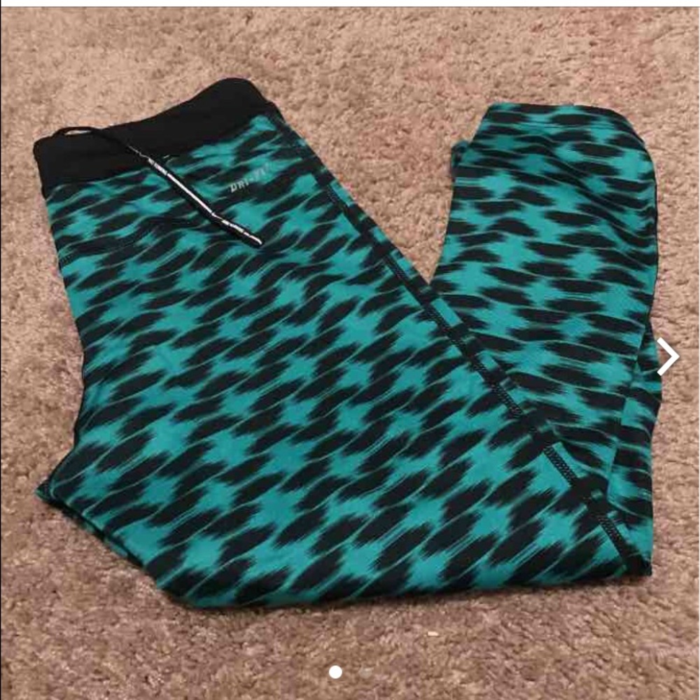 Nike leggings