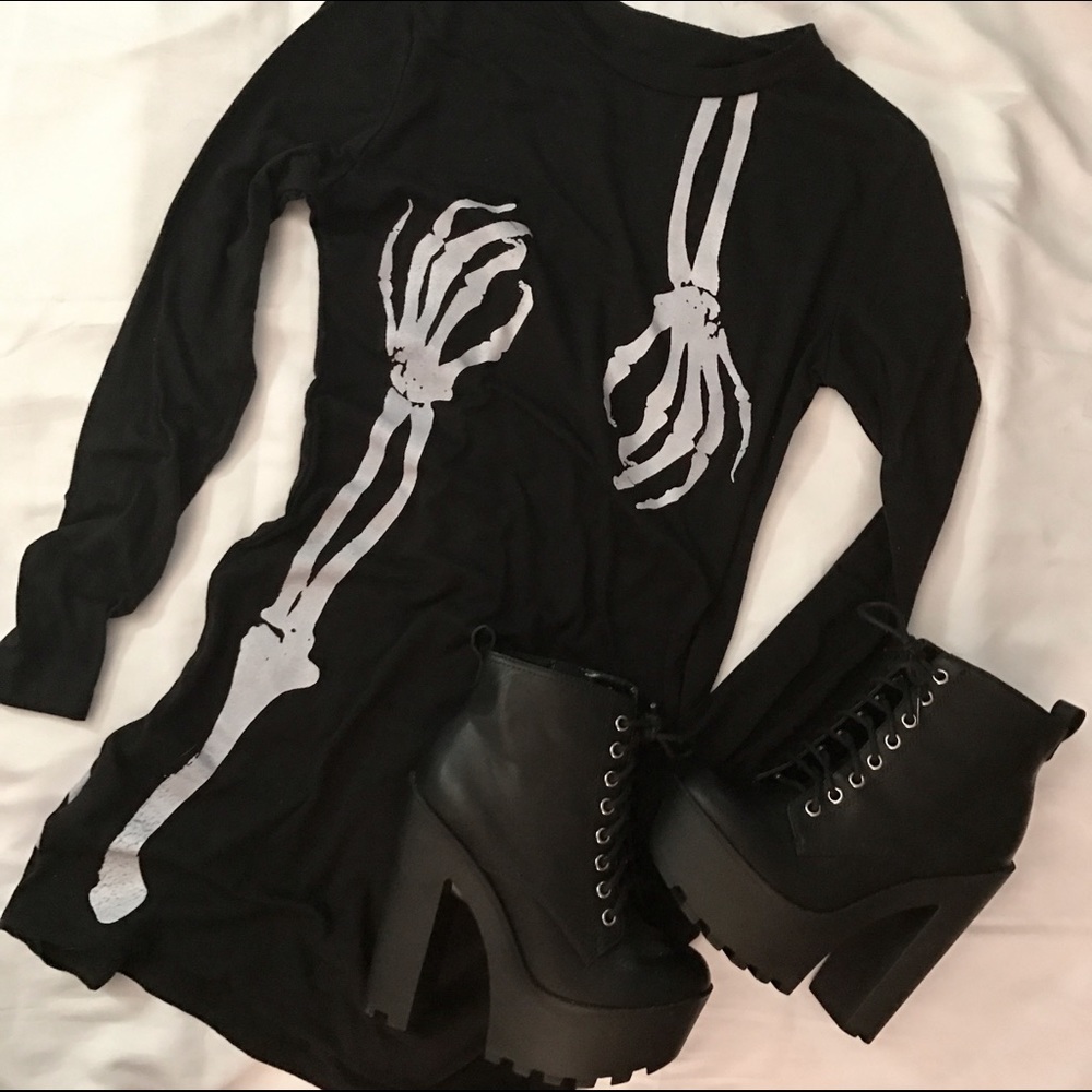 Skeleton dress NWT