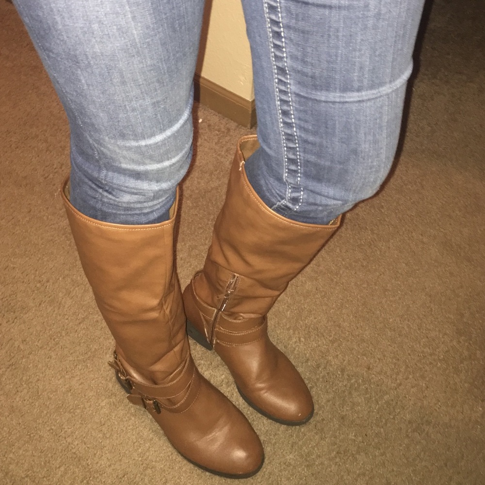 Casual boots