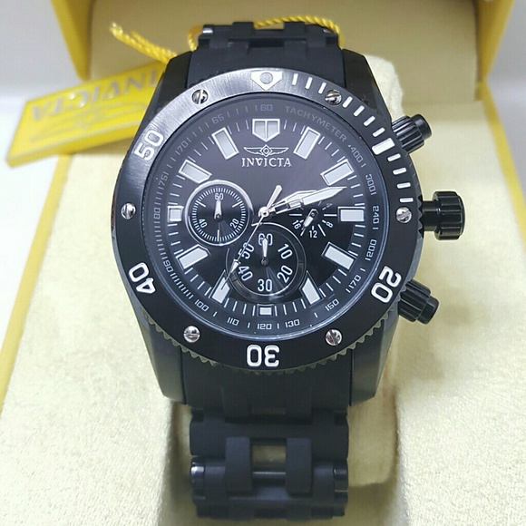 Big saleNWT Invicta spider Chronograph watch