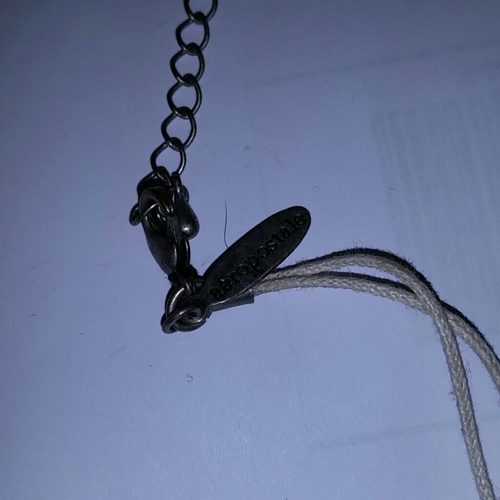 Necklace - Picture 2 of 3