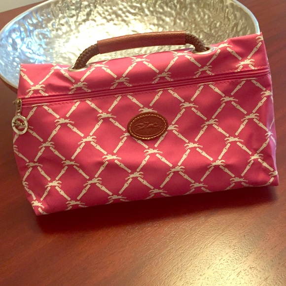 Longchamp Handbags - Authentic Pink LE PLIAGE NYLON LONGCHAMP Handbag