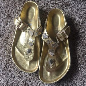 Heidi klum gold birkenstocks