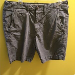 Gray American Eagle shorts.