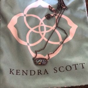 Abalone shell gunmetal Elisa