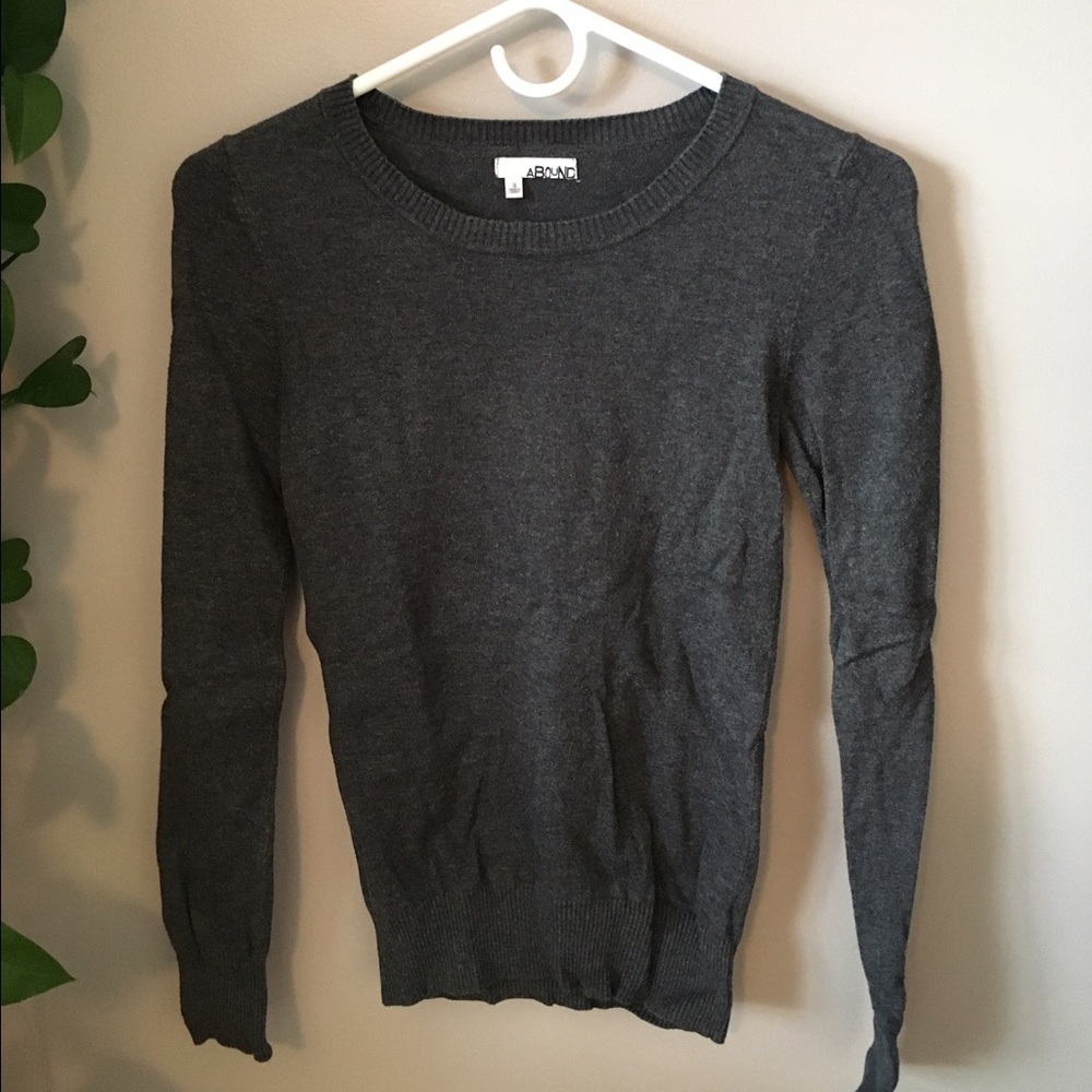 Plain grey long sleeve sweater