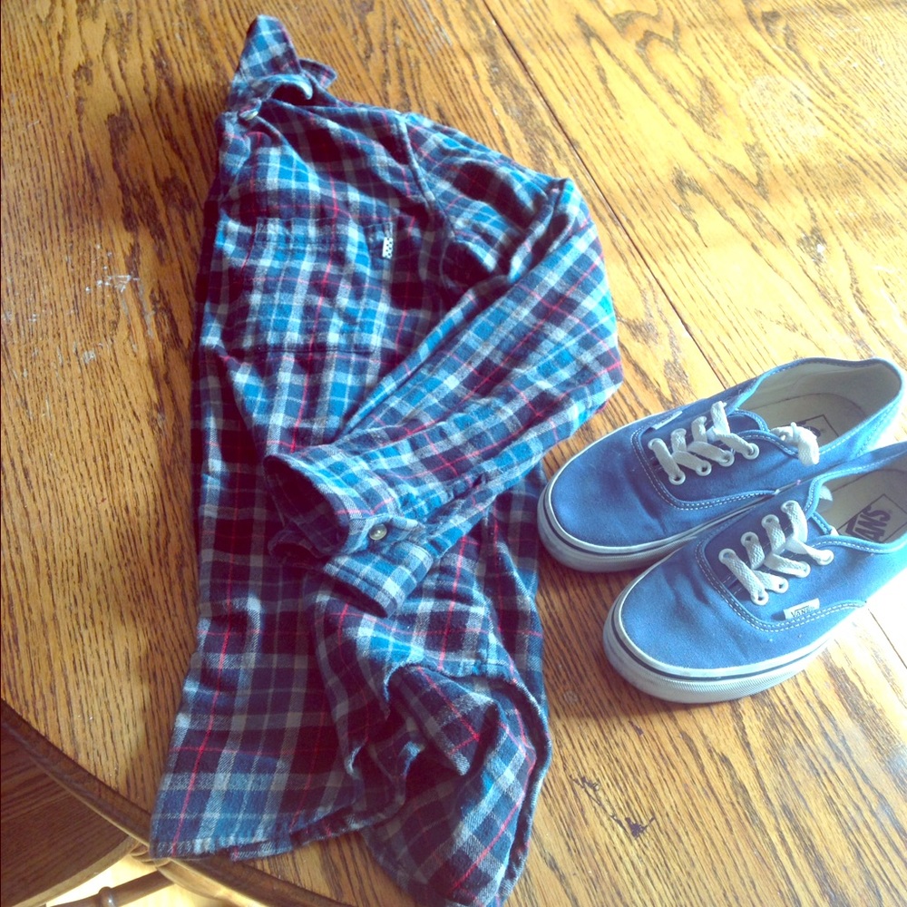 Vans flannel LAST 24 HOURS. 9/8 5pm