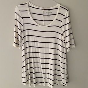 American Eagle "soft and sexy" Top