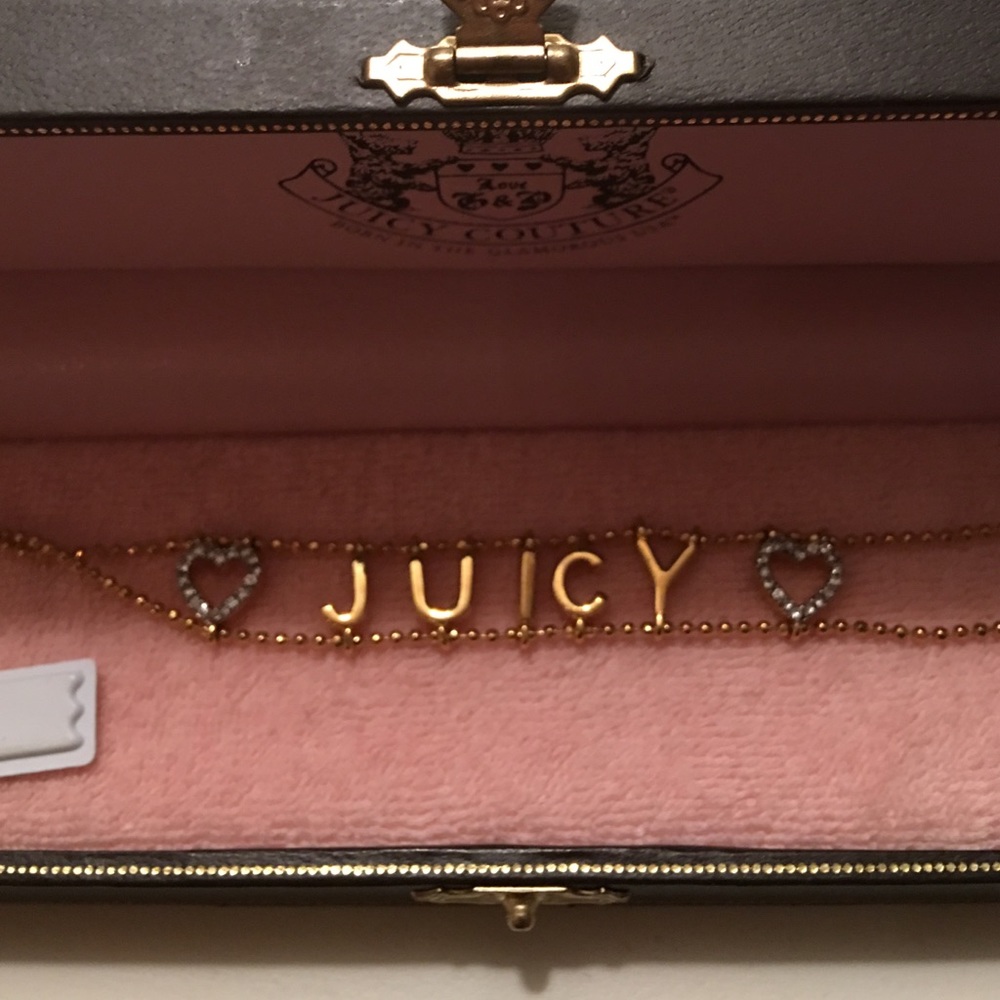 BRAND NEW: Gold Juicy Bracelet