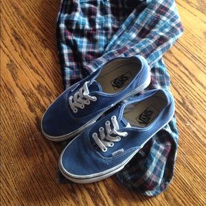 Navy authentic vans