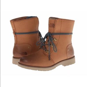 Northface Ballard boots