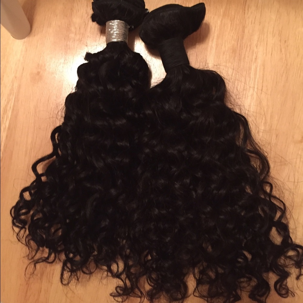 DEEP CURLY EXTENSIONS.