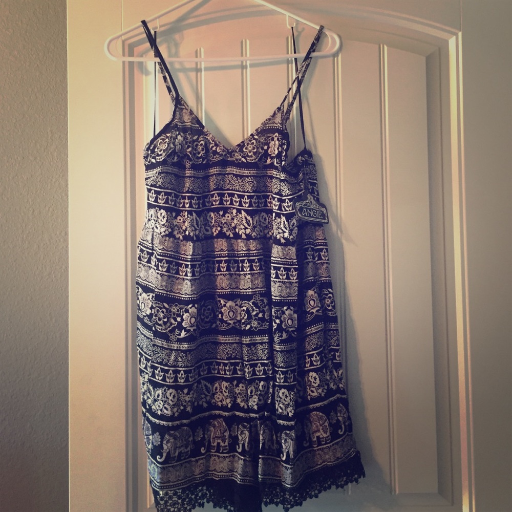 Cute romper - with lace accents