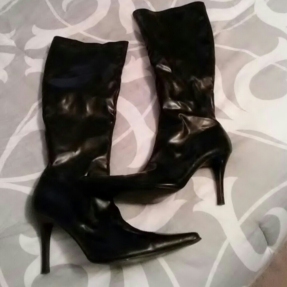 Black boots
