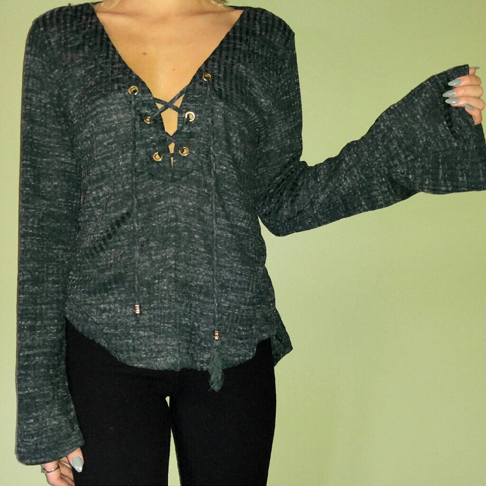 Lace up long sleeve