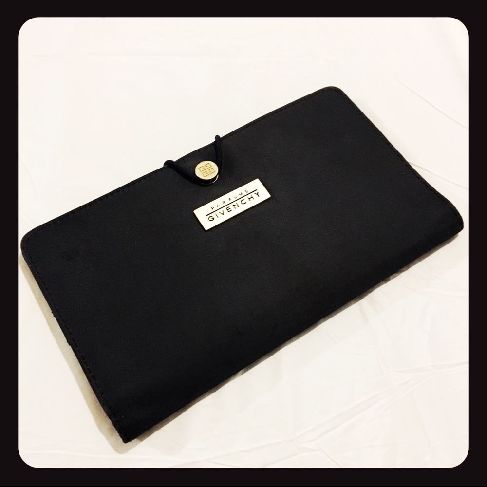 GIVENCHY PARFUMS NAVY BLUE CLUTCH WALLET LIKE NEW