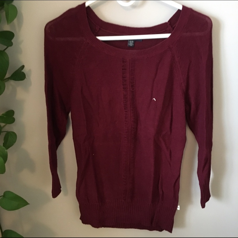 American Eagle sweater