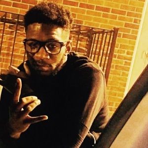 Meet your Posher, Devin